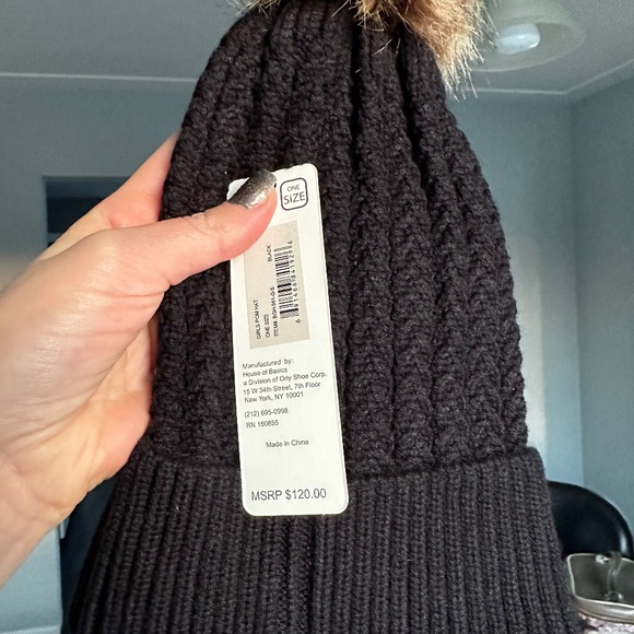 Adrienne Landau BRAND NEW winter hat